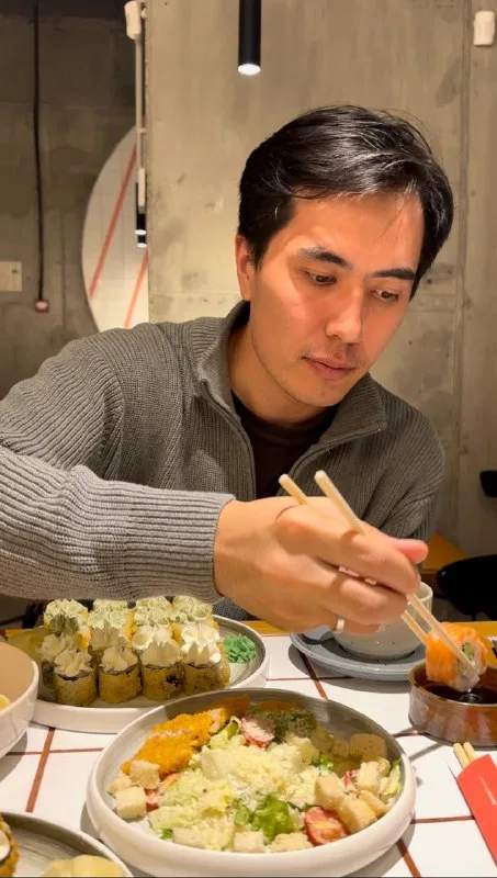 Вы сейчас просматриваете Manga Sushi: самая большая «филадельфия», запеченные роллы и моти «зеленый чай».